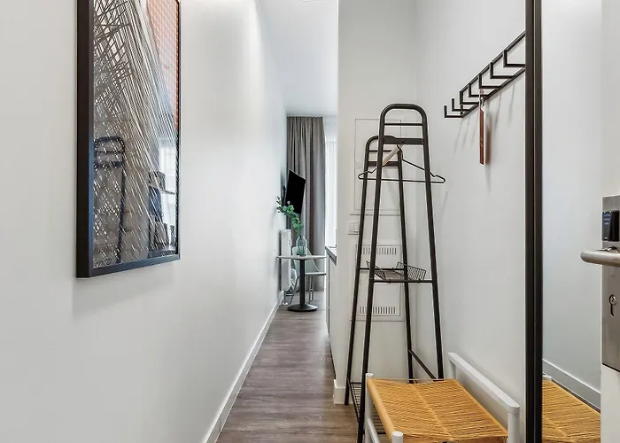 Aparthotel Limehome Am Bruehl