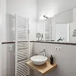 Aparthotel Limehome Am Bruehl Leipzig